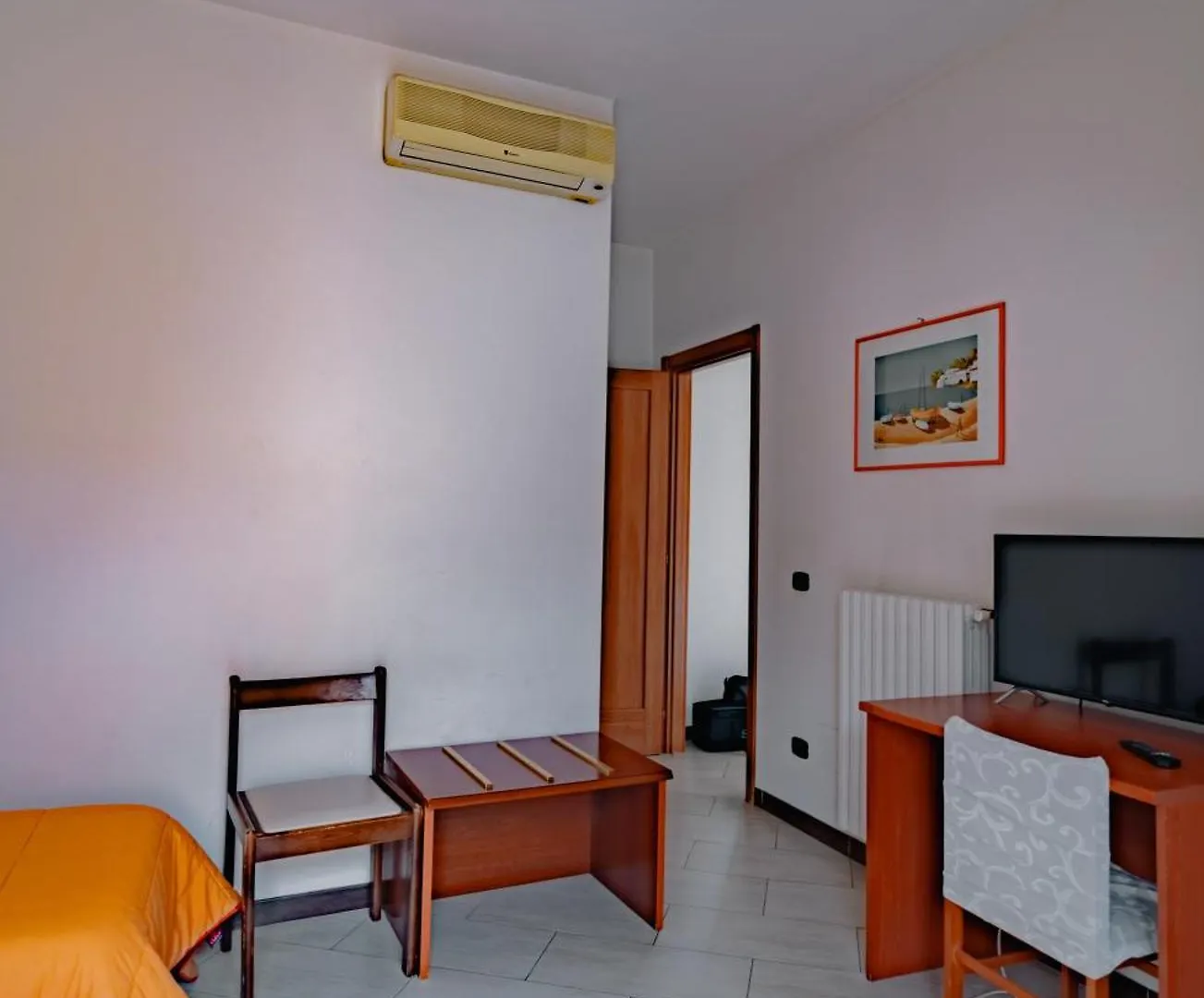 Albergo Settebello Modugno 2*,  Italy